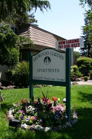 Redwood Garden Apartments - Photo 5 of 30