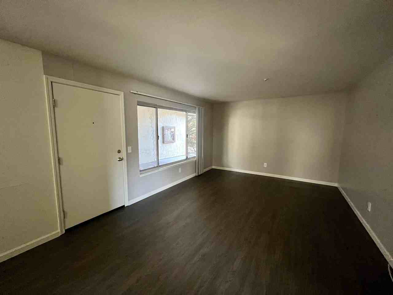 Alpine Apartments - Photo 3 of 14