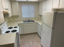 featured image of 833 Russell Ave