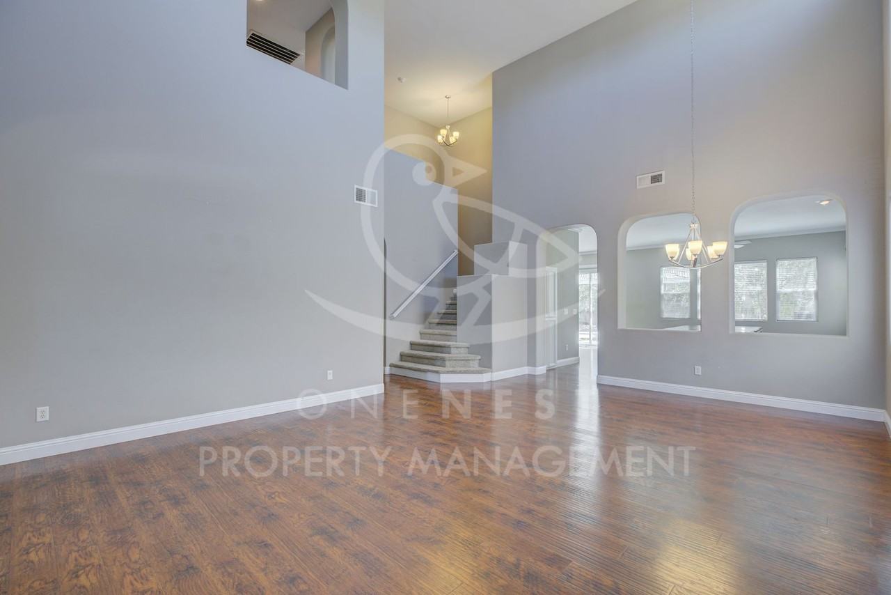 1396 Meadow Ranch St - Photo 3 of 28