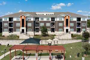 featured image of 1044 Norwood Park Blvd