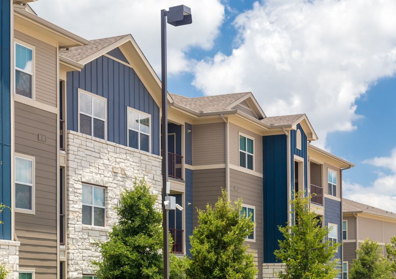 Pointe at Ben White - Photo 4 of 9