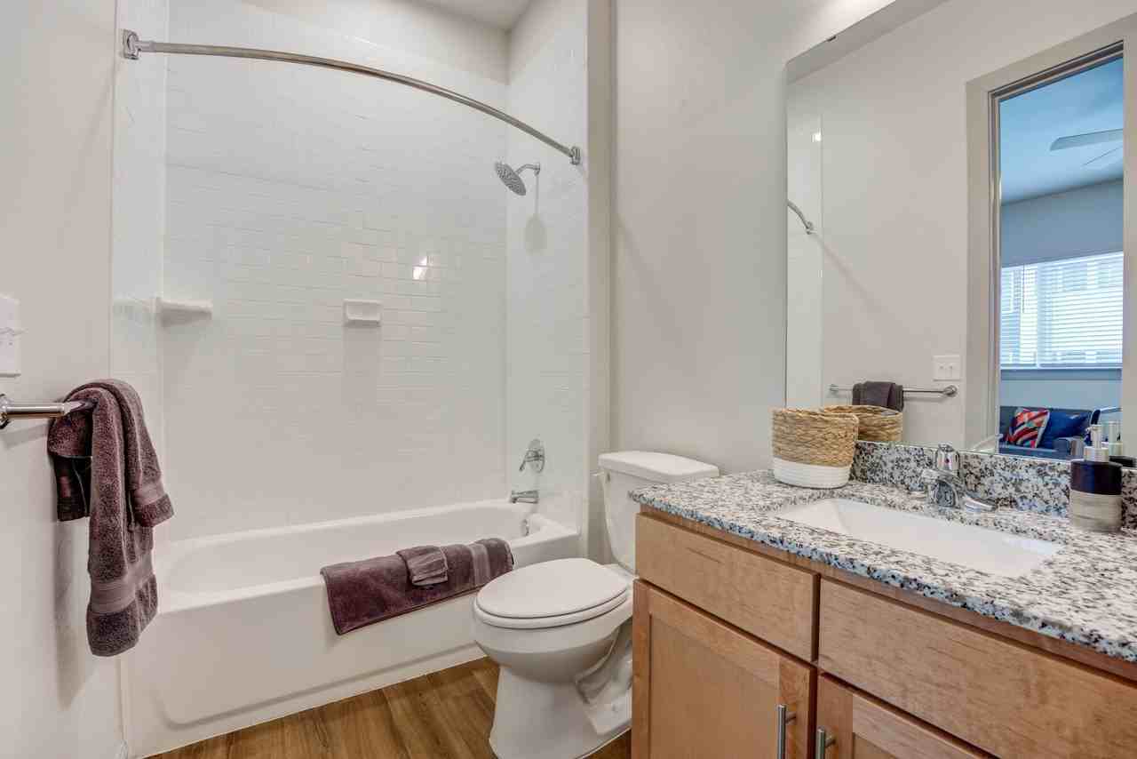 The Rail - Photo 6 of 20