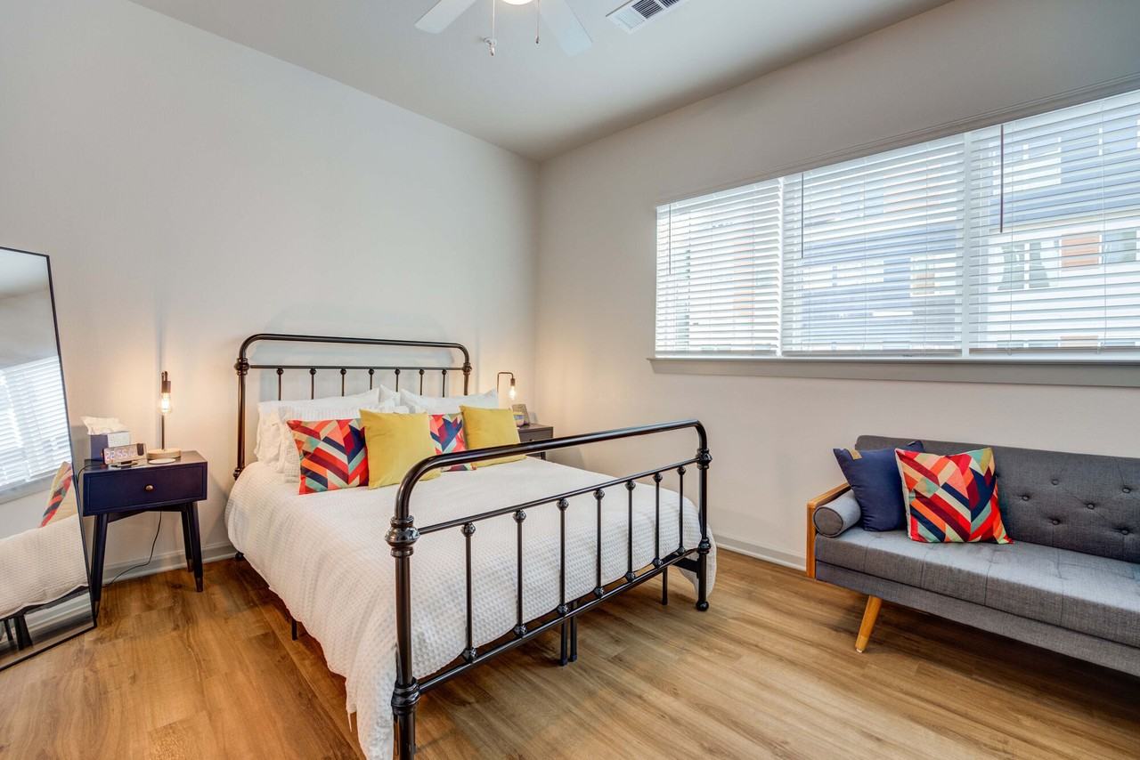 The Rail - Photo 7 of 20