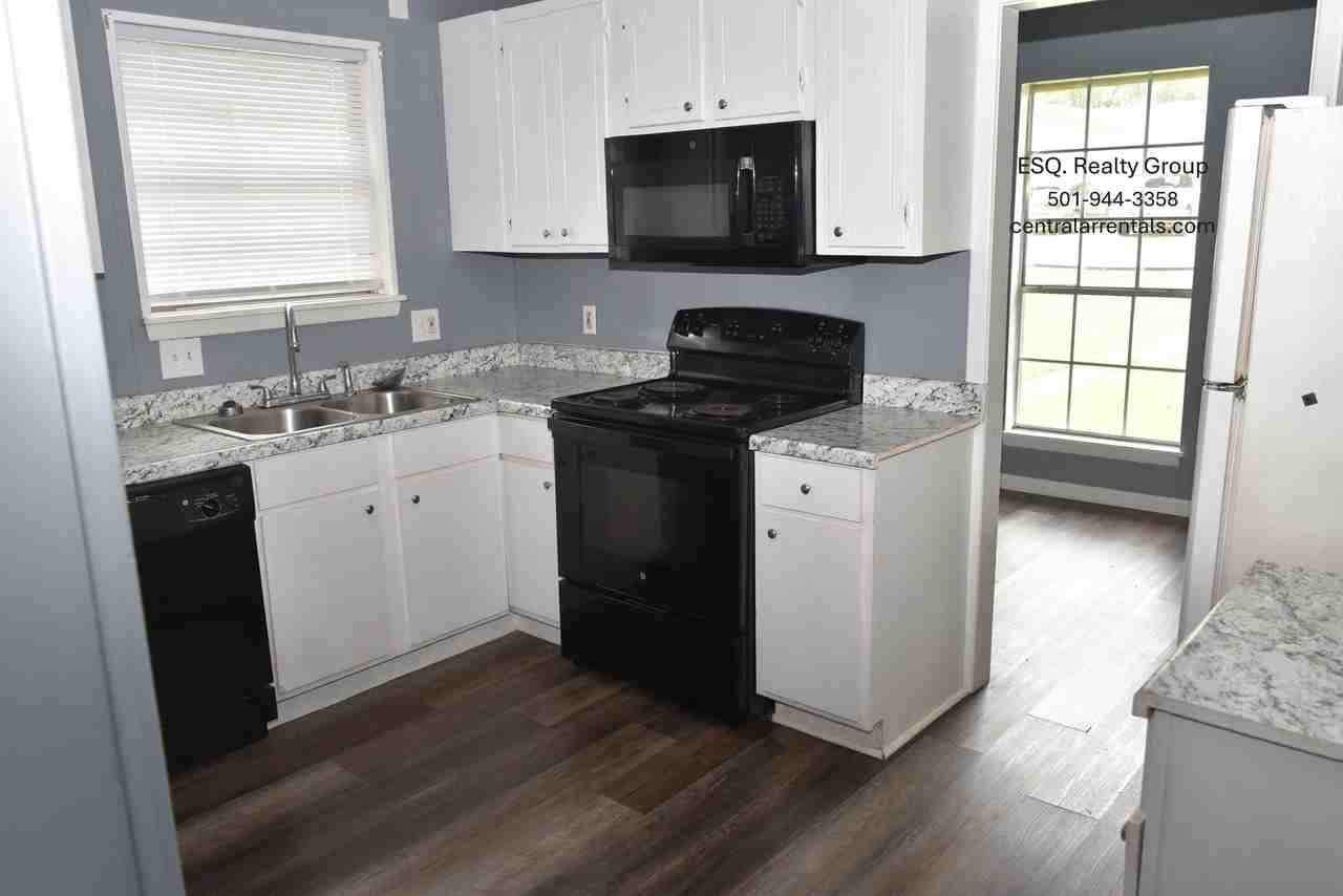 210 Overland Trail - Photo 7 of 11