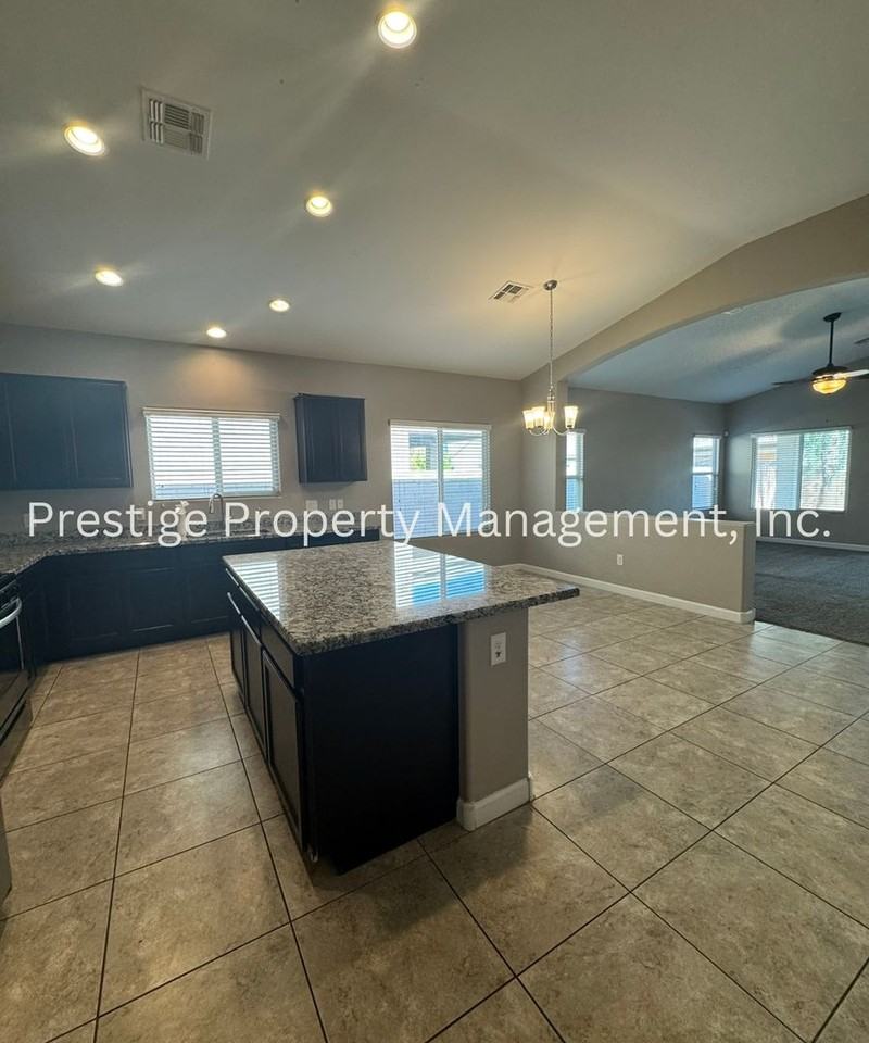 9073 W Birchover Dr - Photo 2 of 27