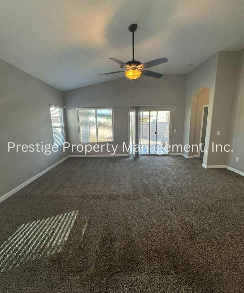 9073 W Birchover Dr - Photo 7 of 27