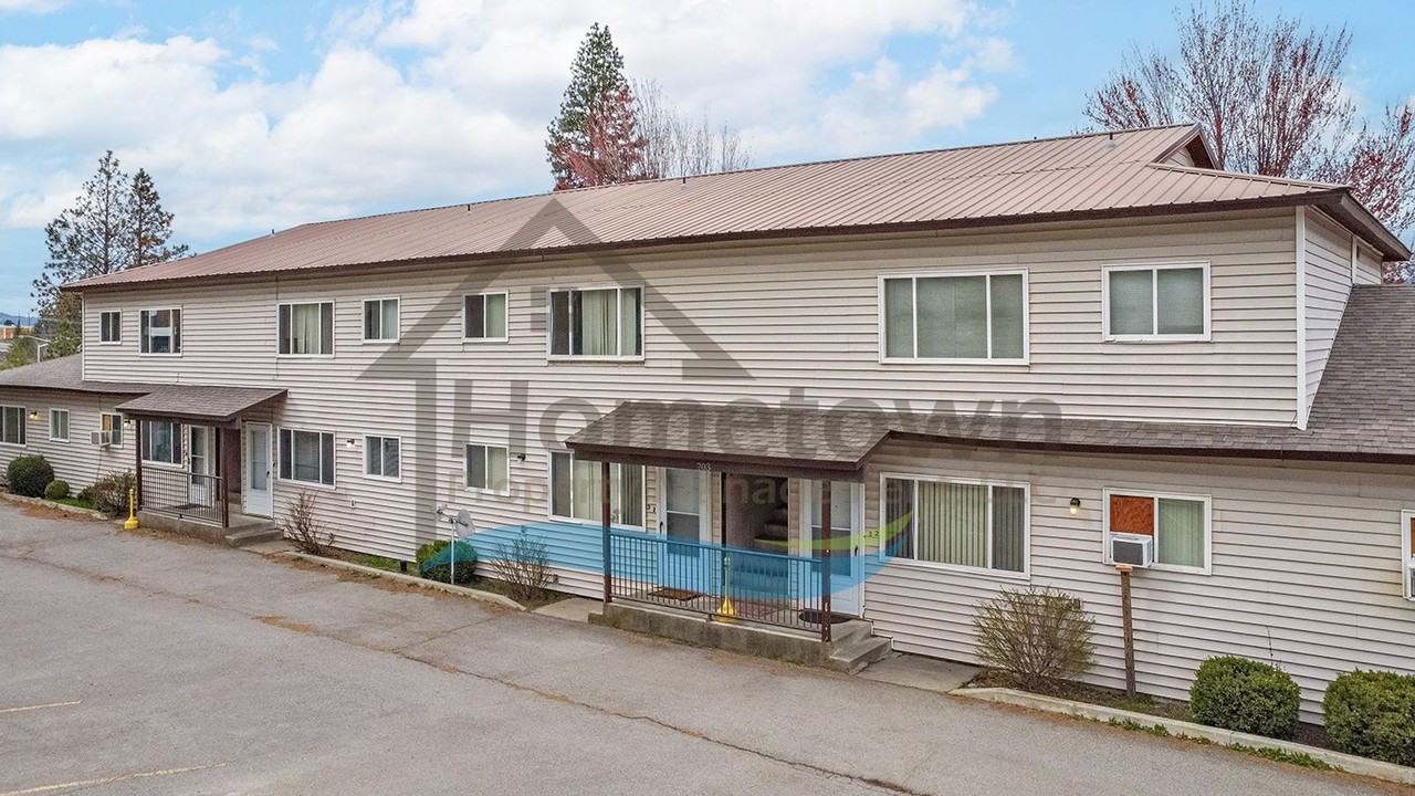 703 N Compton St - Photo 2 of 30