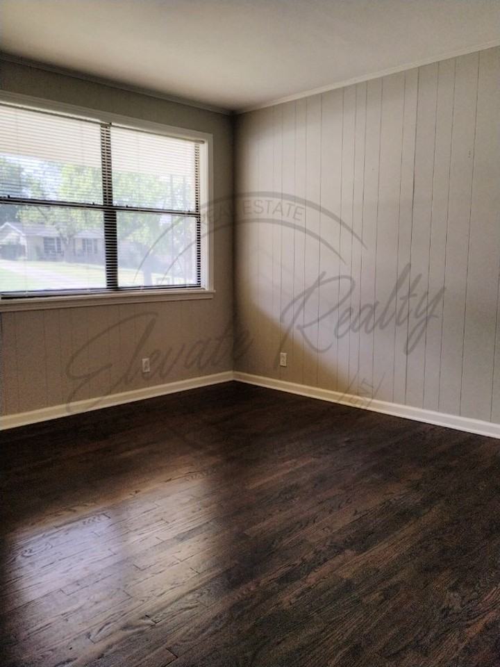 606 Ellen Dr #B - Photo 5 of 18