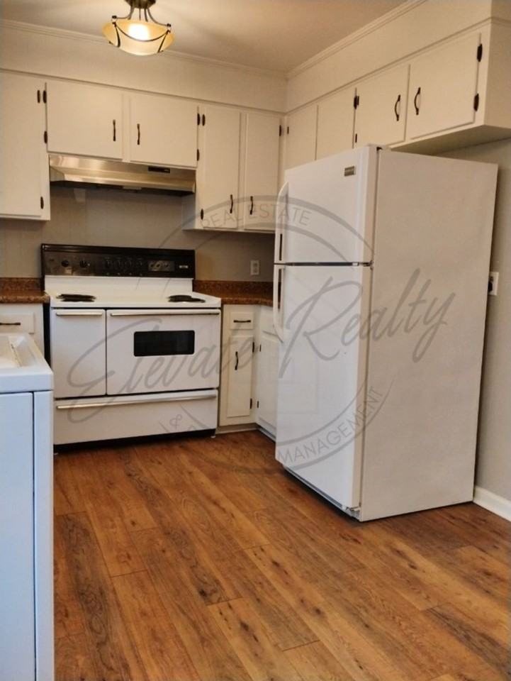 606 Ellen Dr #B - Photo 7 of 18