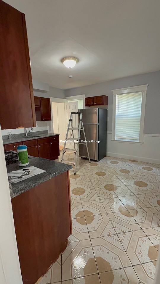 52 Stonehurst St #3 - Photo 2 of 15