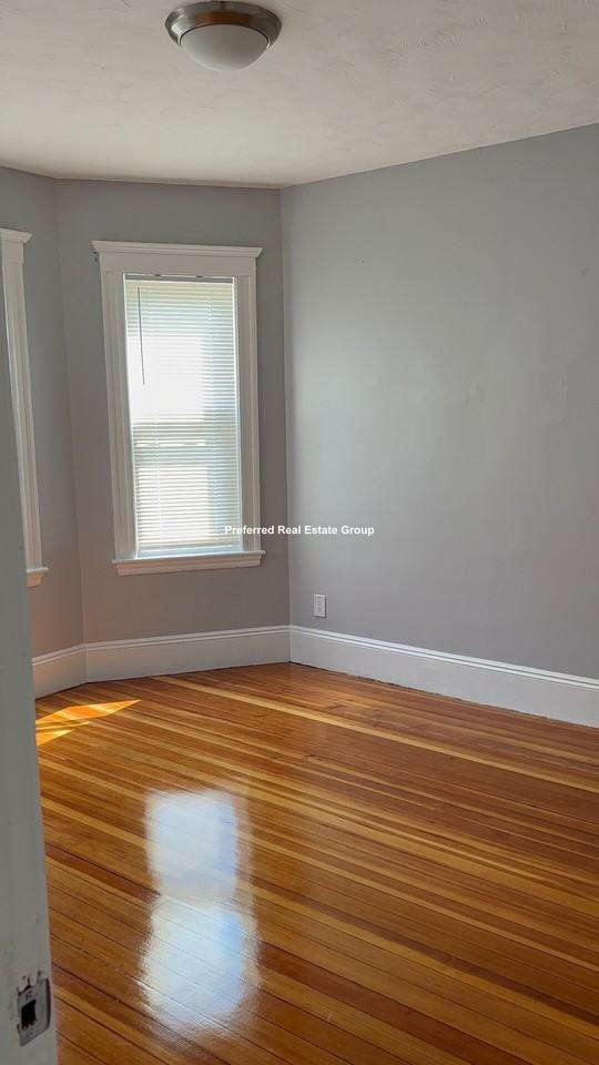 52 Stonehurst St #3 - Photo 6 of 15