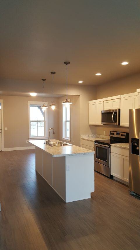 1901 Walter Creek Blvd - Photo 2 of 7