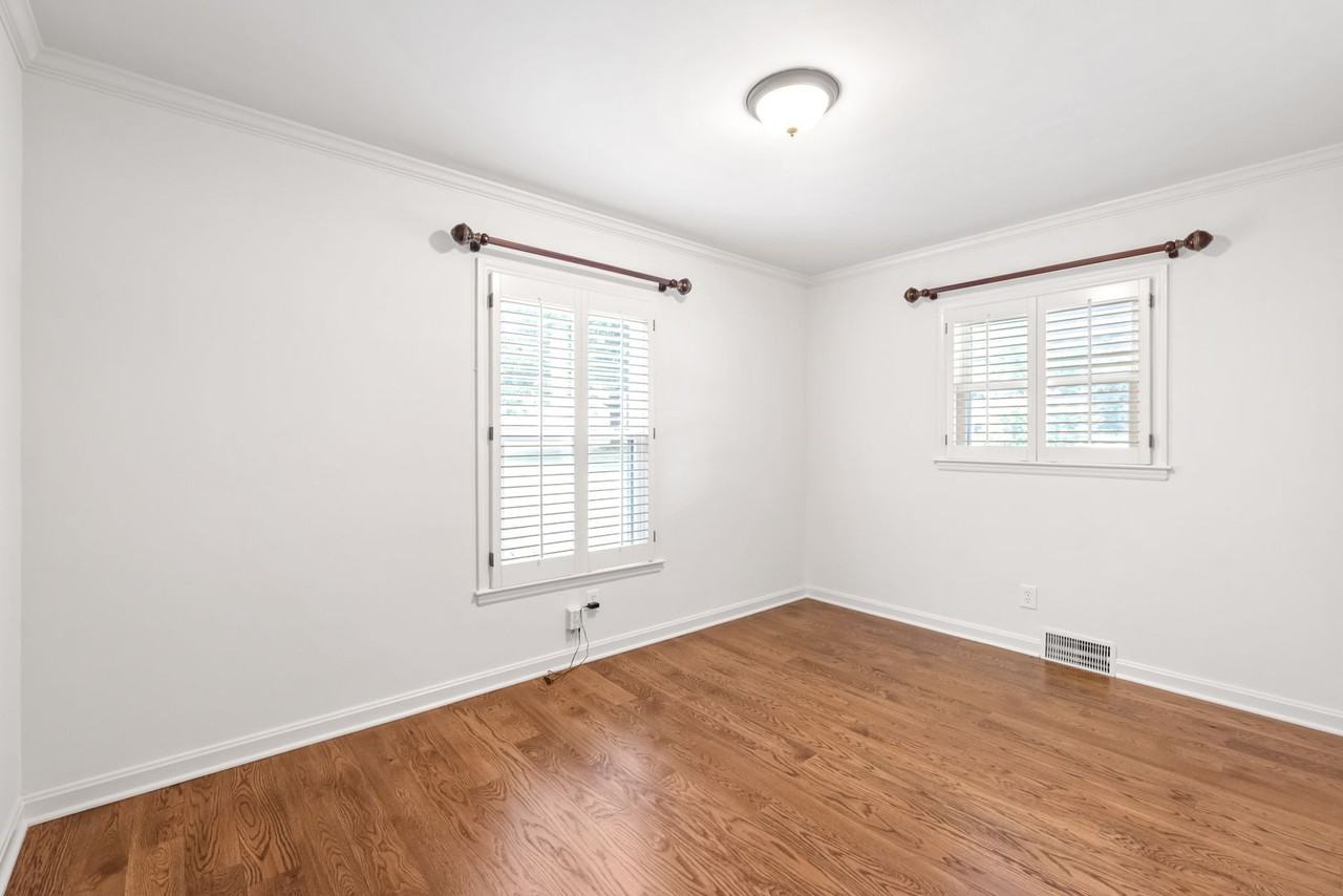 3726 Providence Rd - Photo 5 of 44