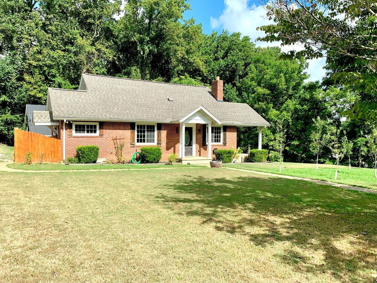 135 Antioch Rd - Photo 3 of 41