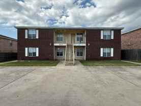 1604 Dugger Cir #A - Photo 1 of 1