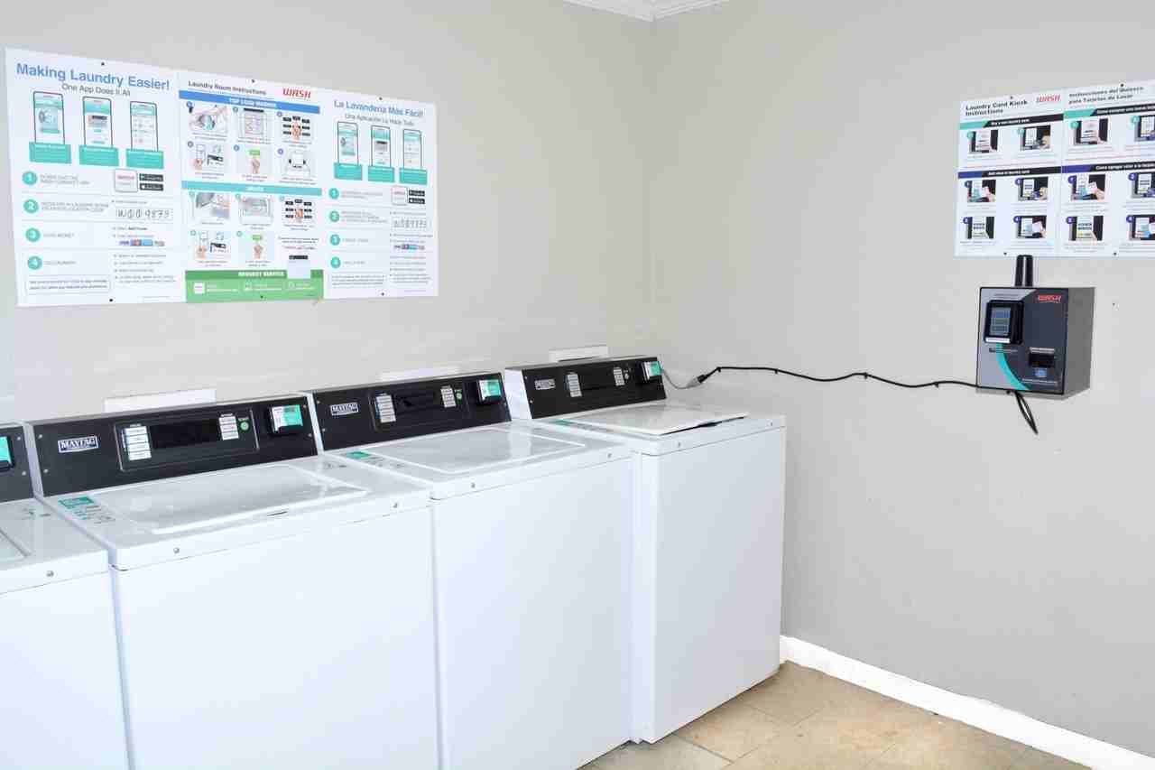 Spanish Meadows Apartments - Photo 5 of 8