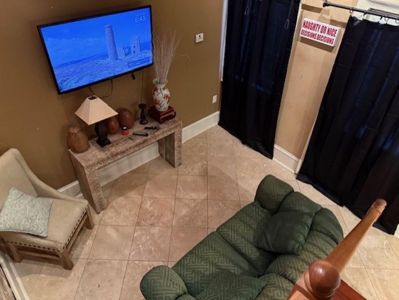 628 North Rampart Street - Photo 3 of 12