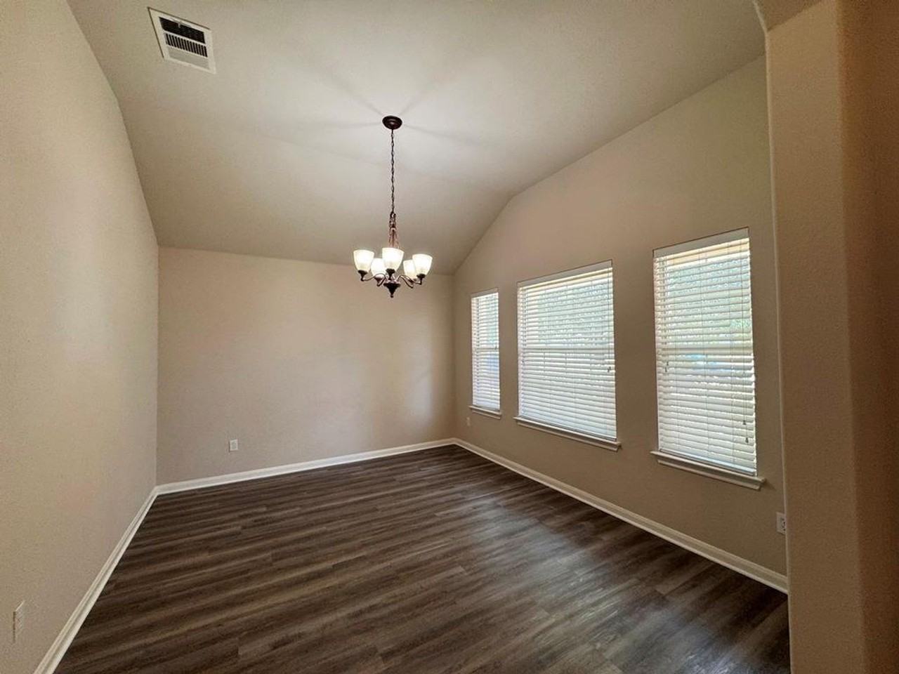 285 Amber Ash Dr - Photo 4 of 39