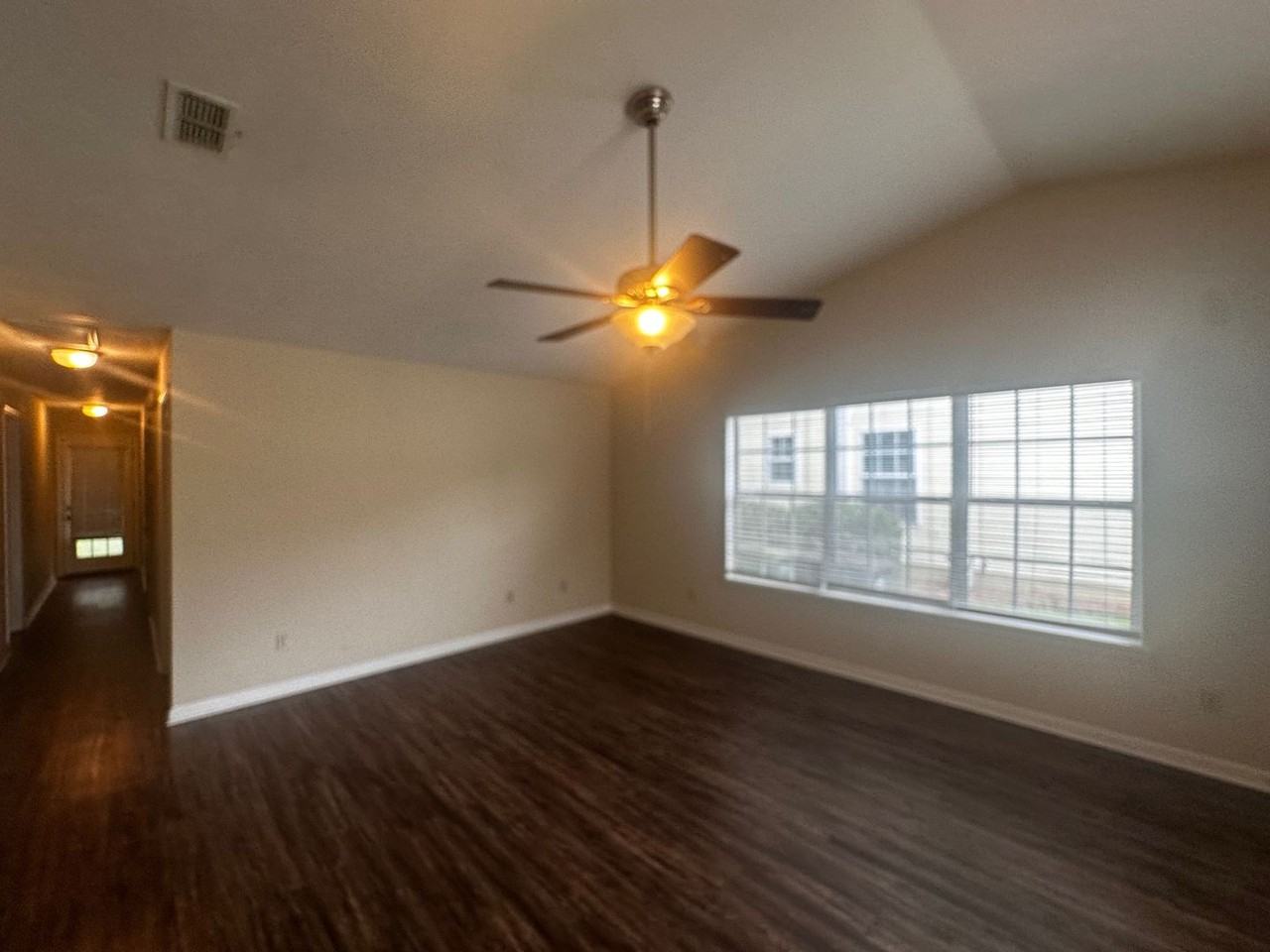 7206 Jaffrey Ct - Photo 4 of 13