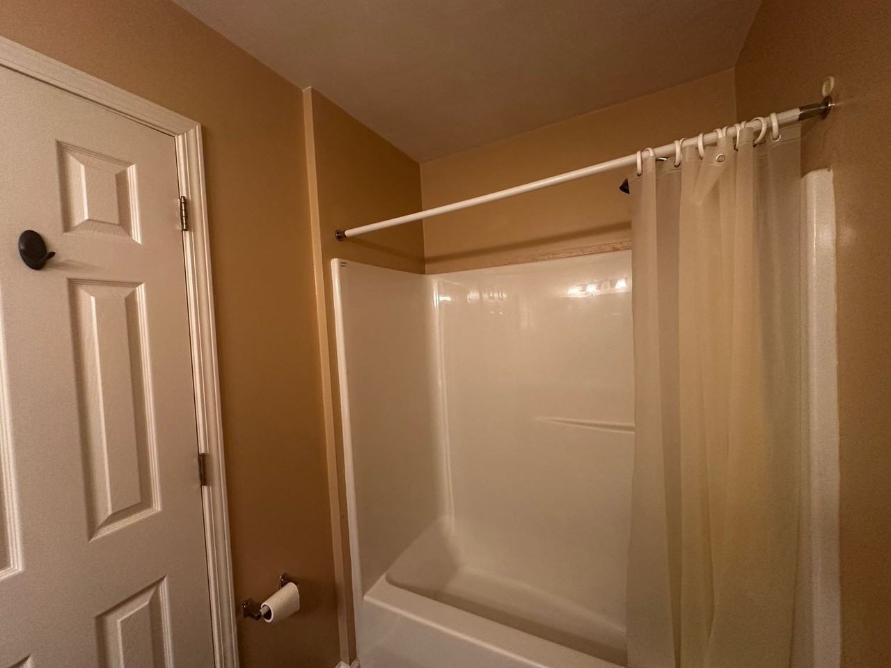 7206 Jaffrey Ct - Photo 6 of 13