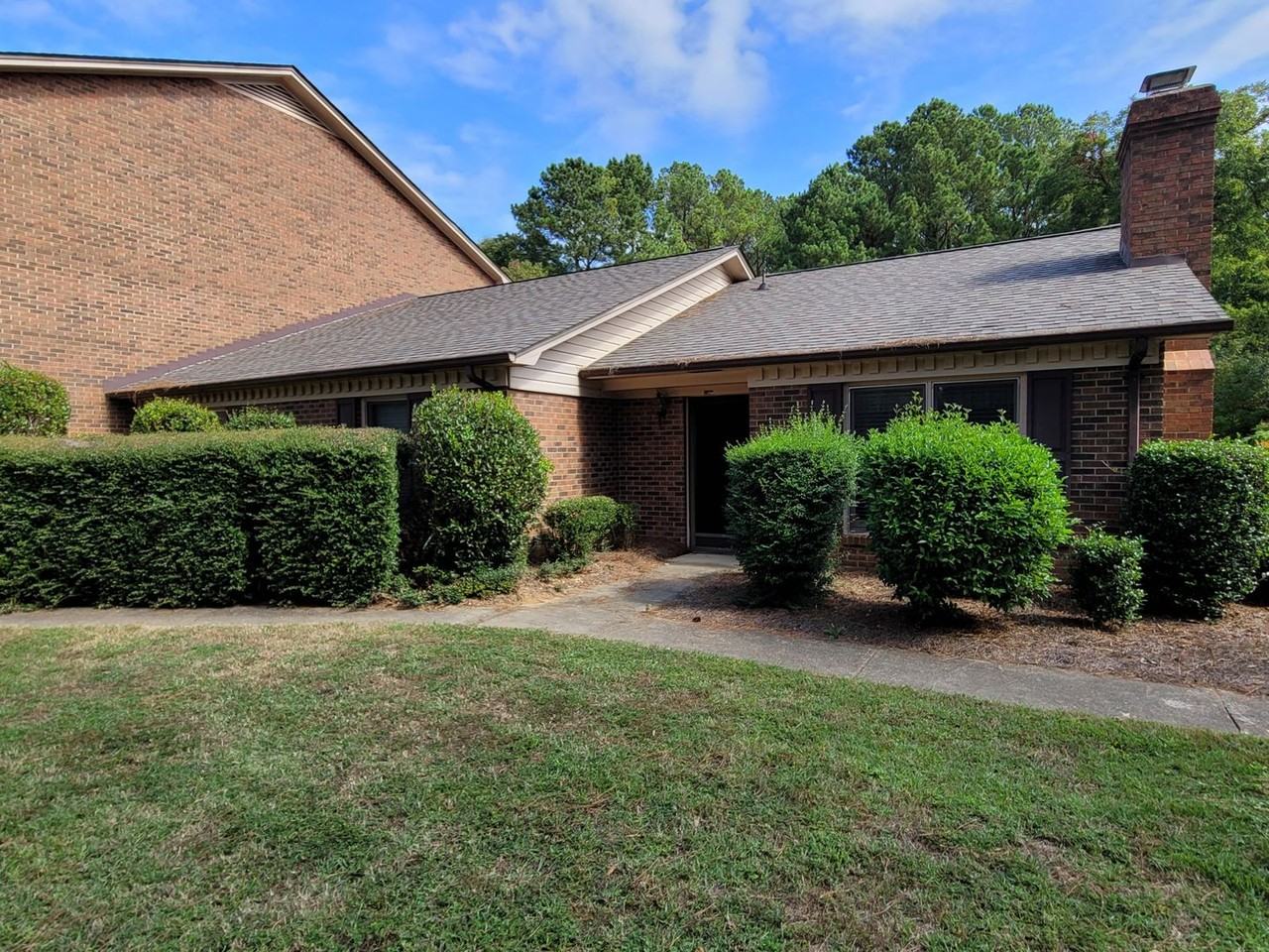 1650 India Hook Rd - Photo 7 of 11