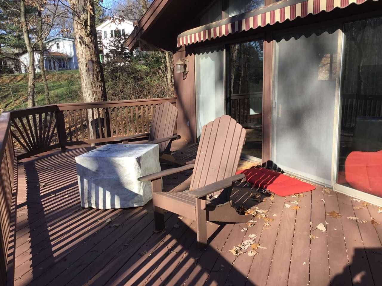 850 Twin Oaks Dr - Photo 2 of 25