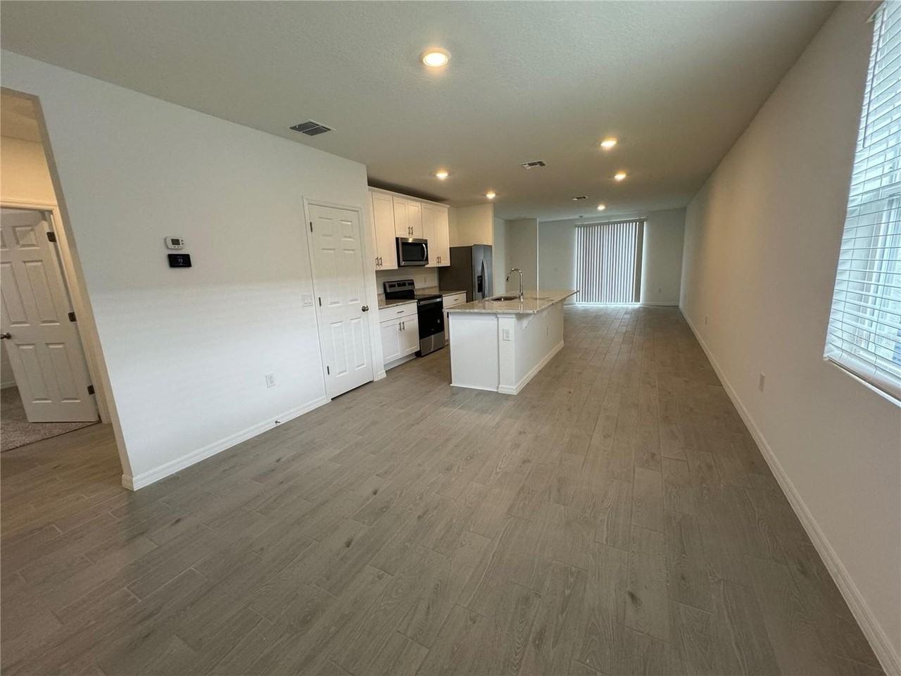 4423 Rapallo Ave - Photo 2 of 32