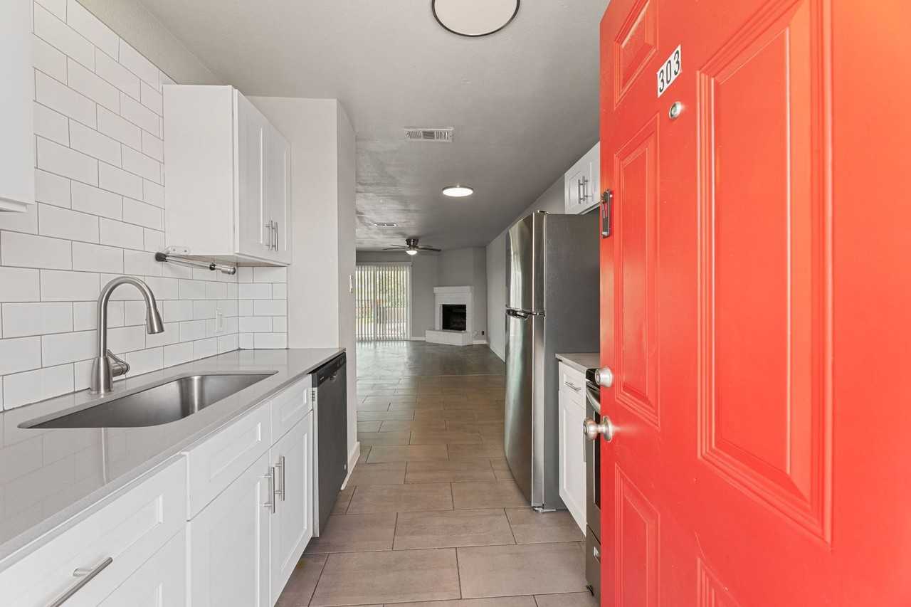 The Canopy at South Congress - Photo 2 of 39