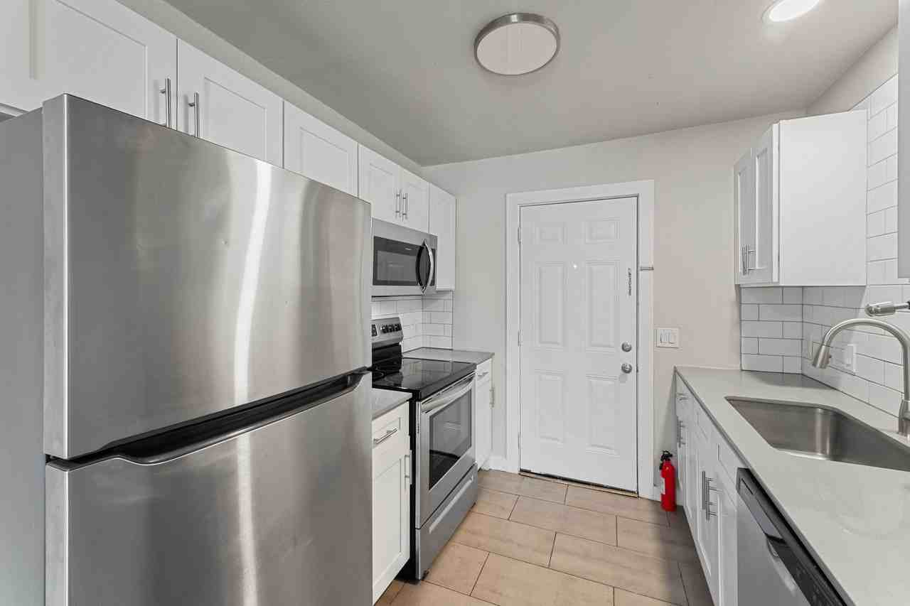 The Canopy at South Congress - Photo 3 of 39