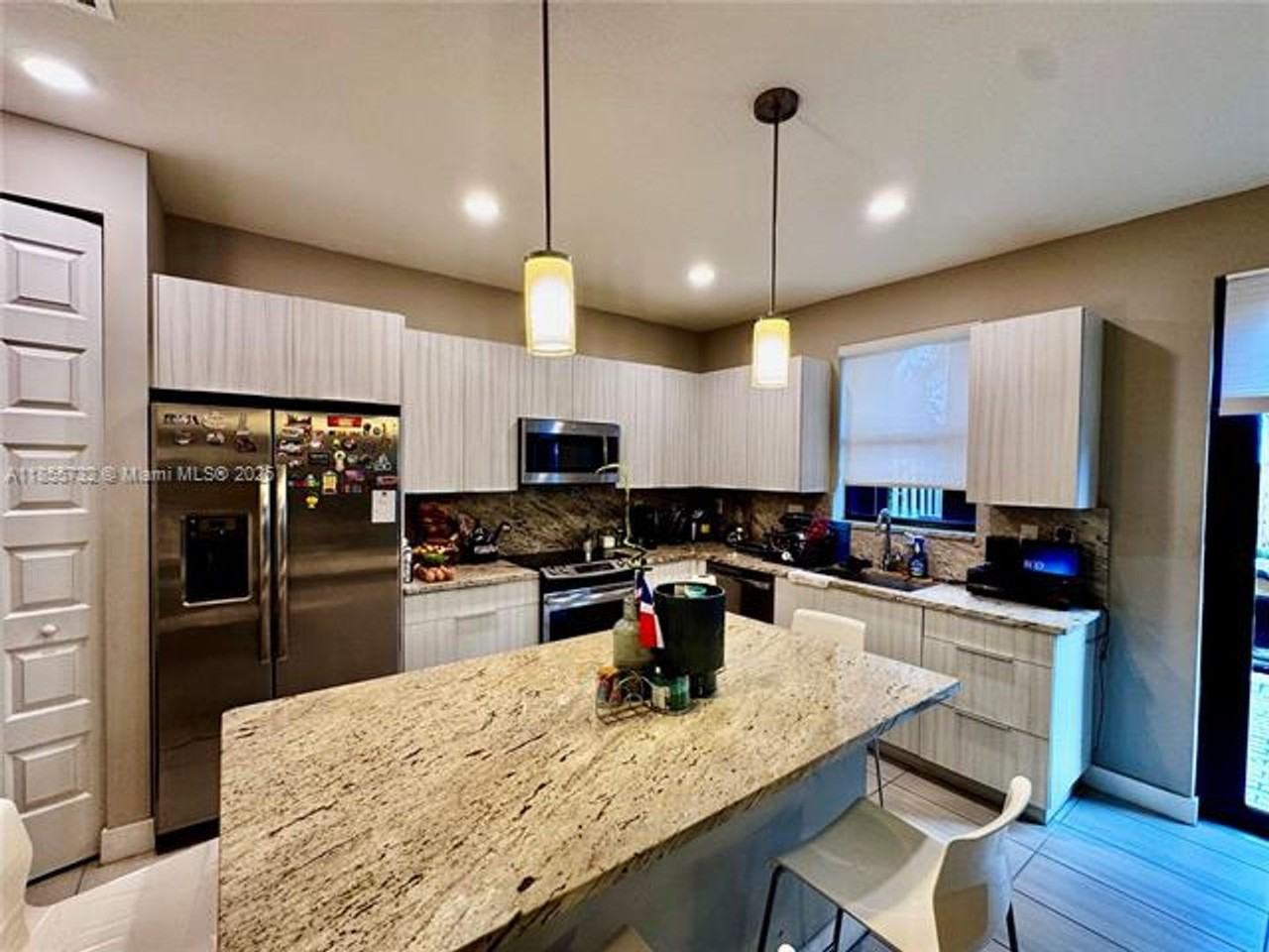 7924 7924 NW 105th Ave  TH 7924 #0 - Photo 5 of 31