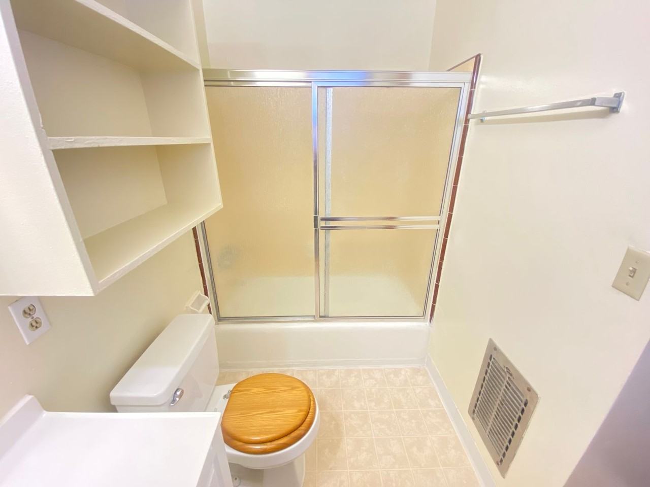 Olive Tree Apartments - Photo 3 of 8