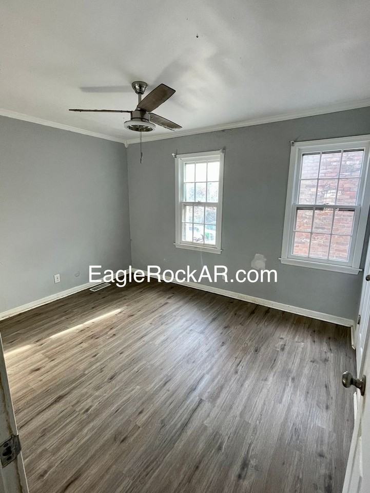 1919 Georgia Ave - Photo 7 of 7