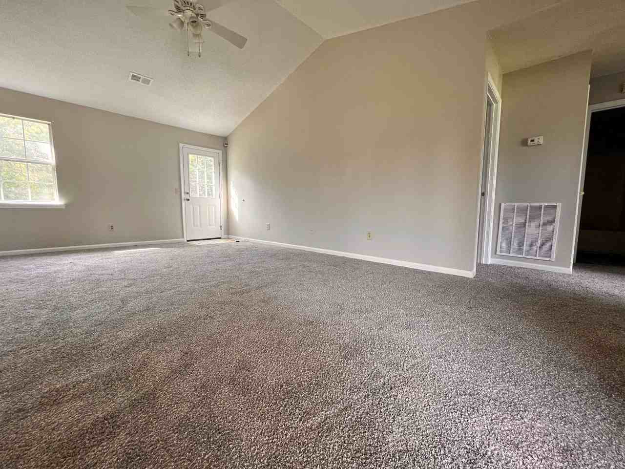 276 W Kenny Dr - Photo 4 of 18