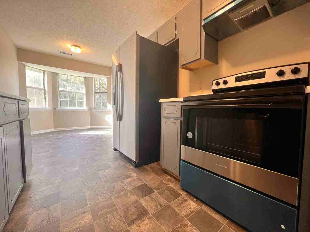 276 W Kenny Dr - Photo 6 of 18