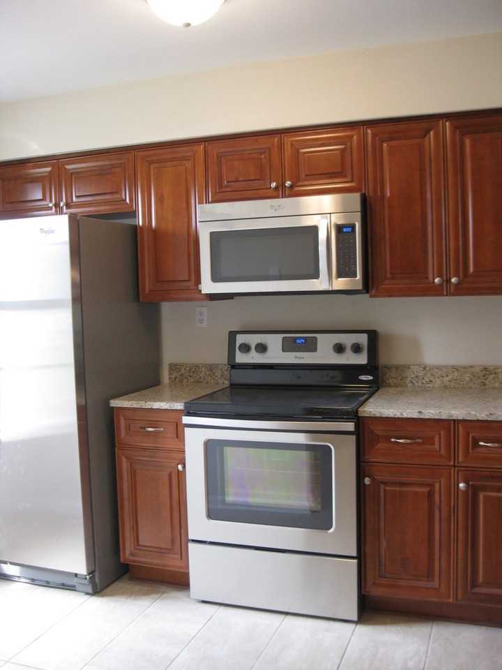 4044 Inverness Rd - Photo 3 of 8