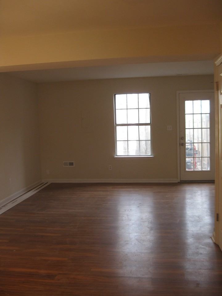 4044 Inverness Rd - Photo 4 of 8