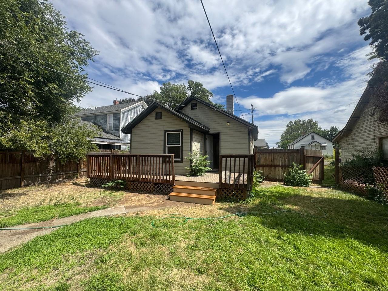 804 S 12th Ave - Photo 3 of 9