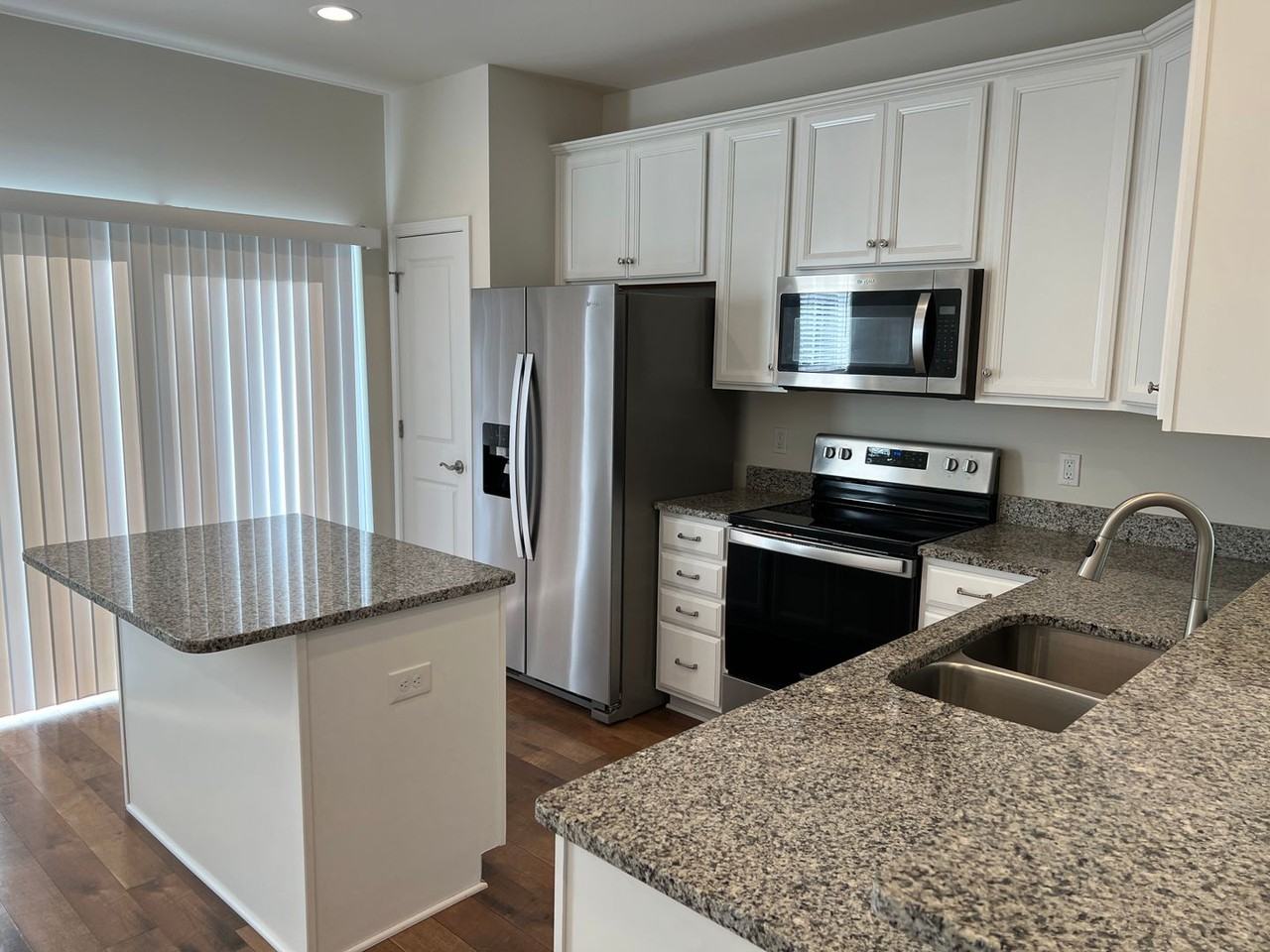 180 Hamilton Ave Nw - Photo 2 of 28