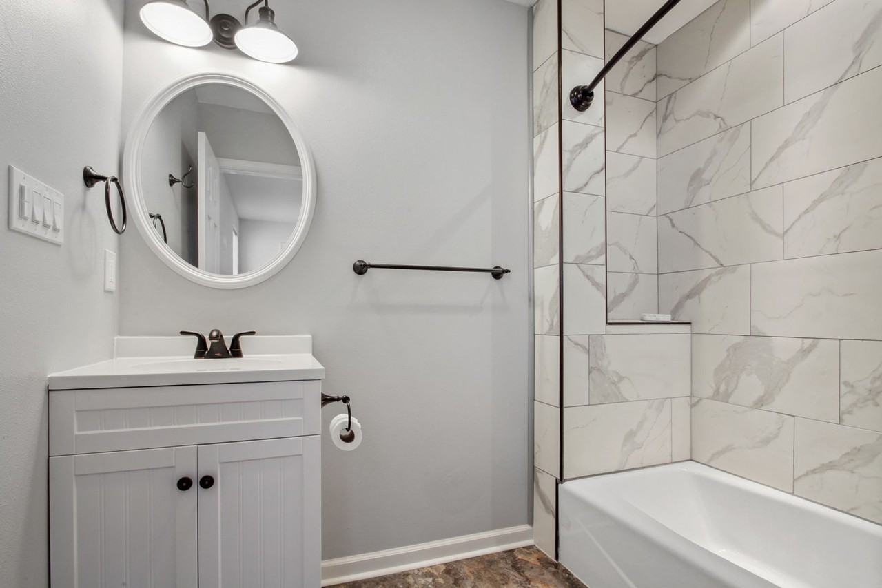 124 26th St - Photo 7 of 10