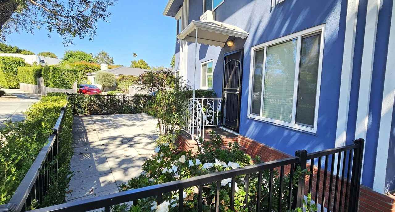 Westwood Hills APARTMENT - Photo 3 of 4