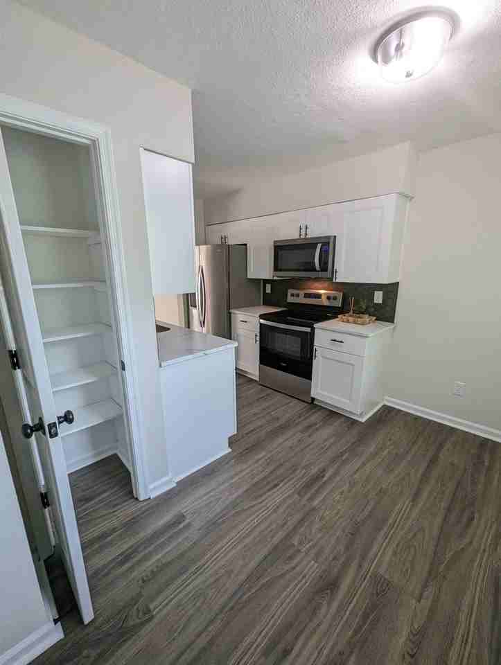 1879 Ferrell Dr - Photo 3 of 15