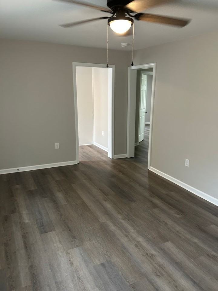 1413 Ne 21st St - Photo 3 of 15