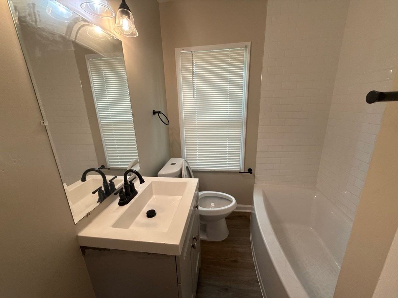 11406 Stockwell St - Photo 6 of 8