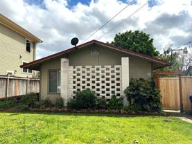 SFH 119 - Francis Duplex - Photo 1 of 1