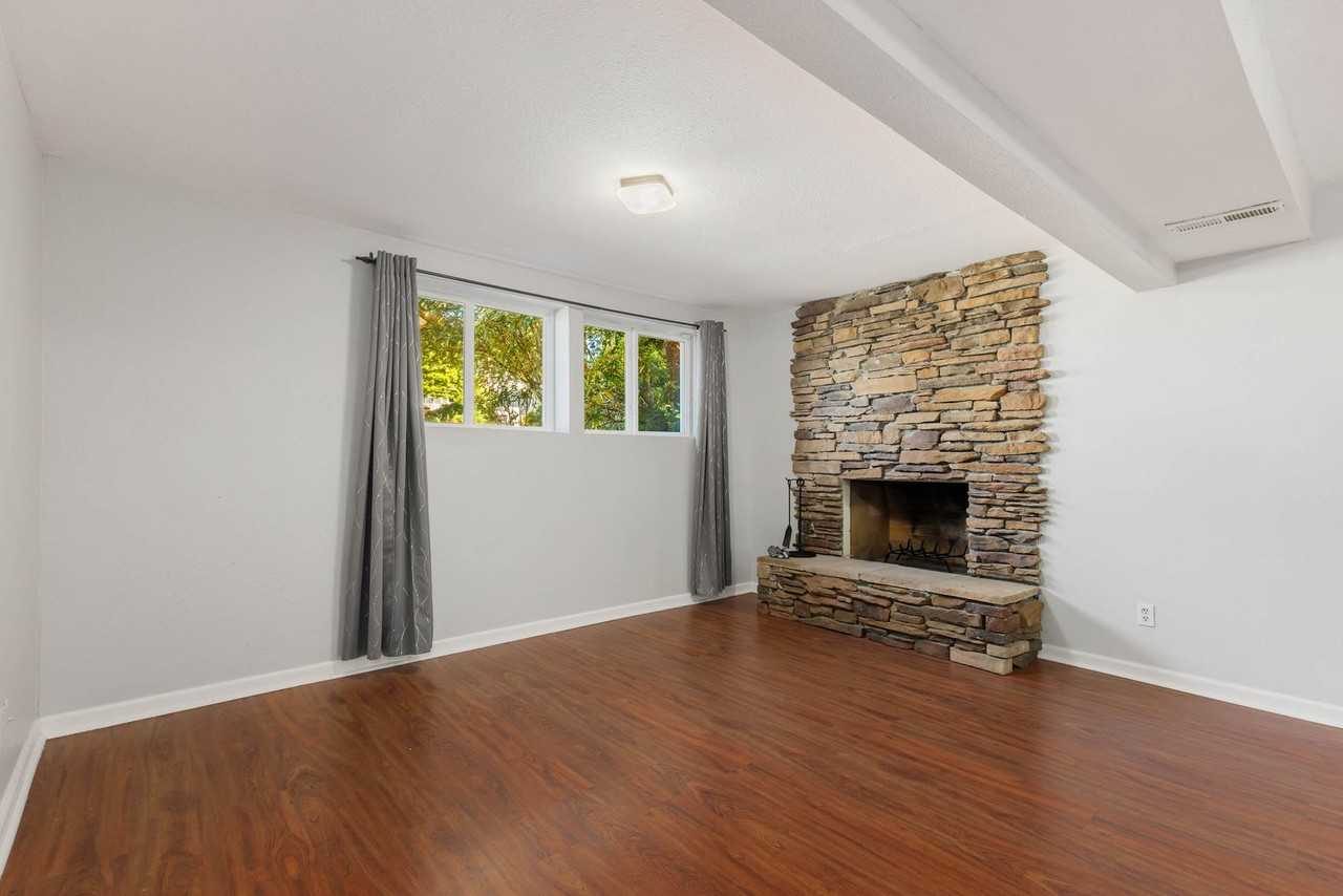 15731 Ne 105th Ct - Photo 2 of 29