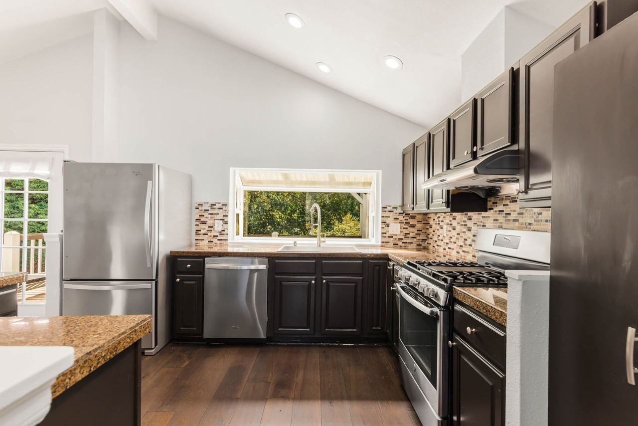 15731 Ne 105th Ct - Photo 6 of 29