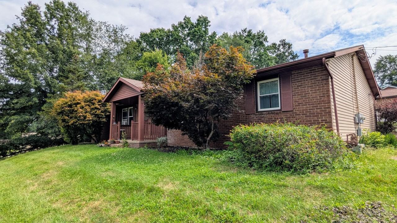 3626 Forestdale Ave Sw - Photo 2 of 26