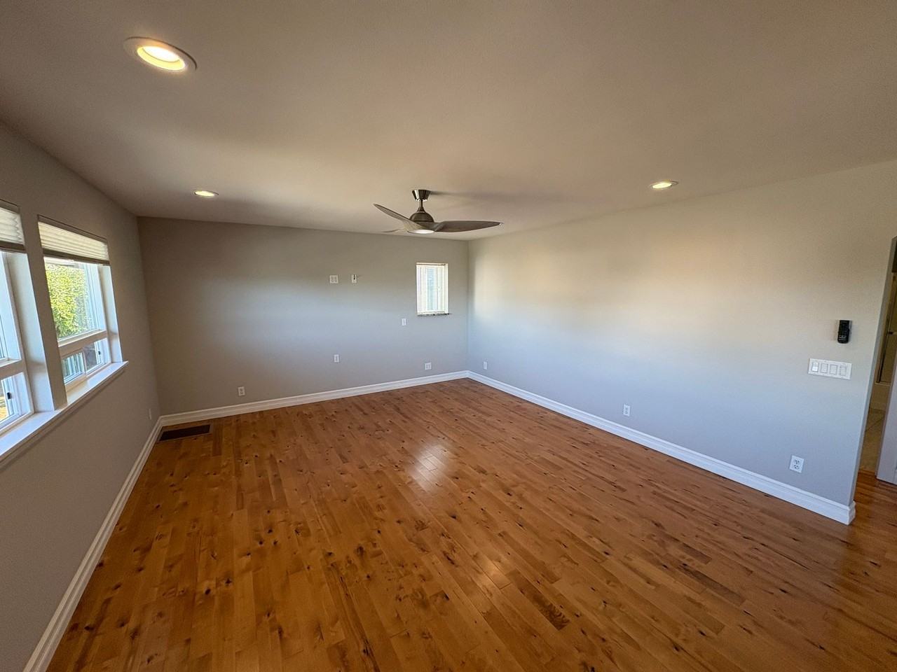 3814 R Ave - Photo 7 of 32