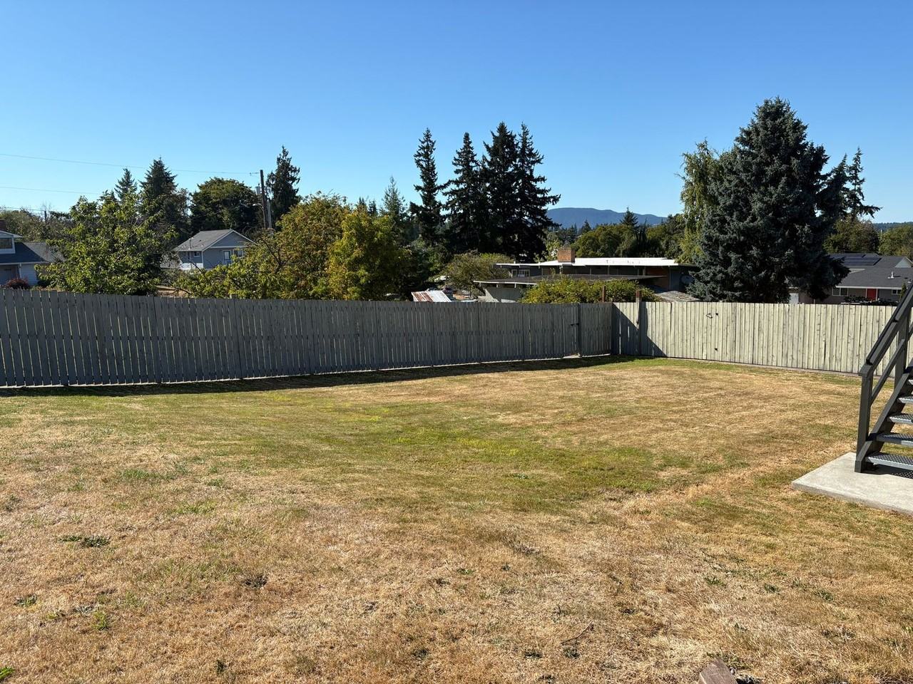 3814 R Ave - Photo 4 of 32